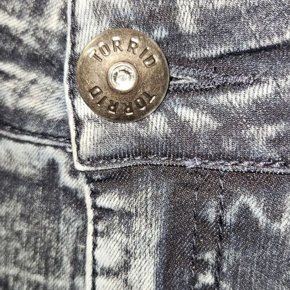 TORRID New Black Stone Washed Plus Size Skinny Ankle Zip Jeans Size 20 - Picture 6 of 16